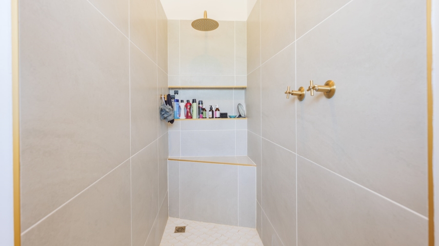 6 Bedroom Property for Sale in Agulhas Western Cape